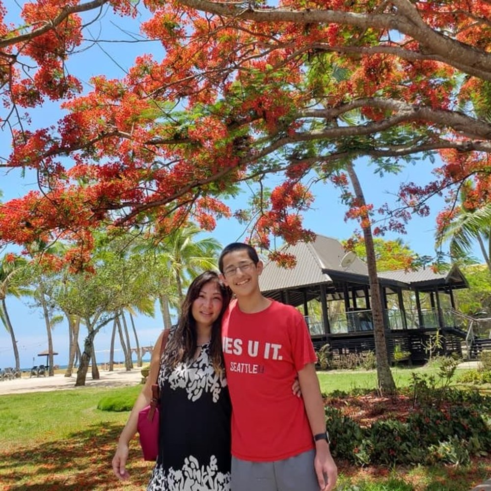 Meet your Posher, Chau